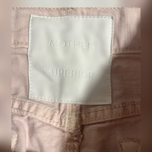 MOTHER Superior The Vagabond
Mini Fray Skirt in Soft Pink Size 27 $198 - Picture 3 of 7